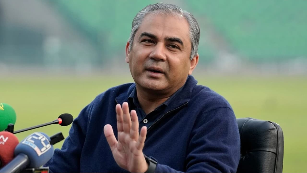 w-1280,h-720,format-jpg,imgid-01k69n0vweebxae3mhpnk6x661,imgname-pcb-chief-mohsin-naqvi-trophy-drama-1759113146254